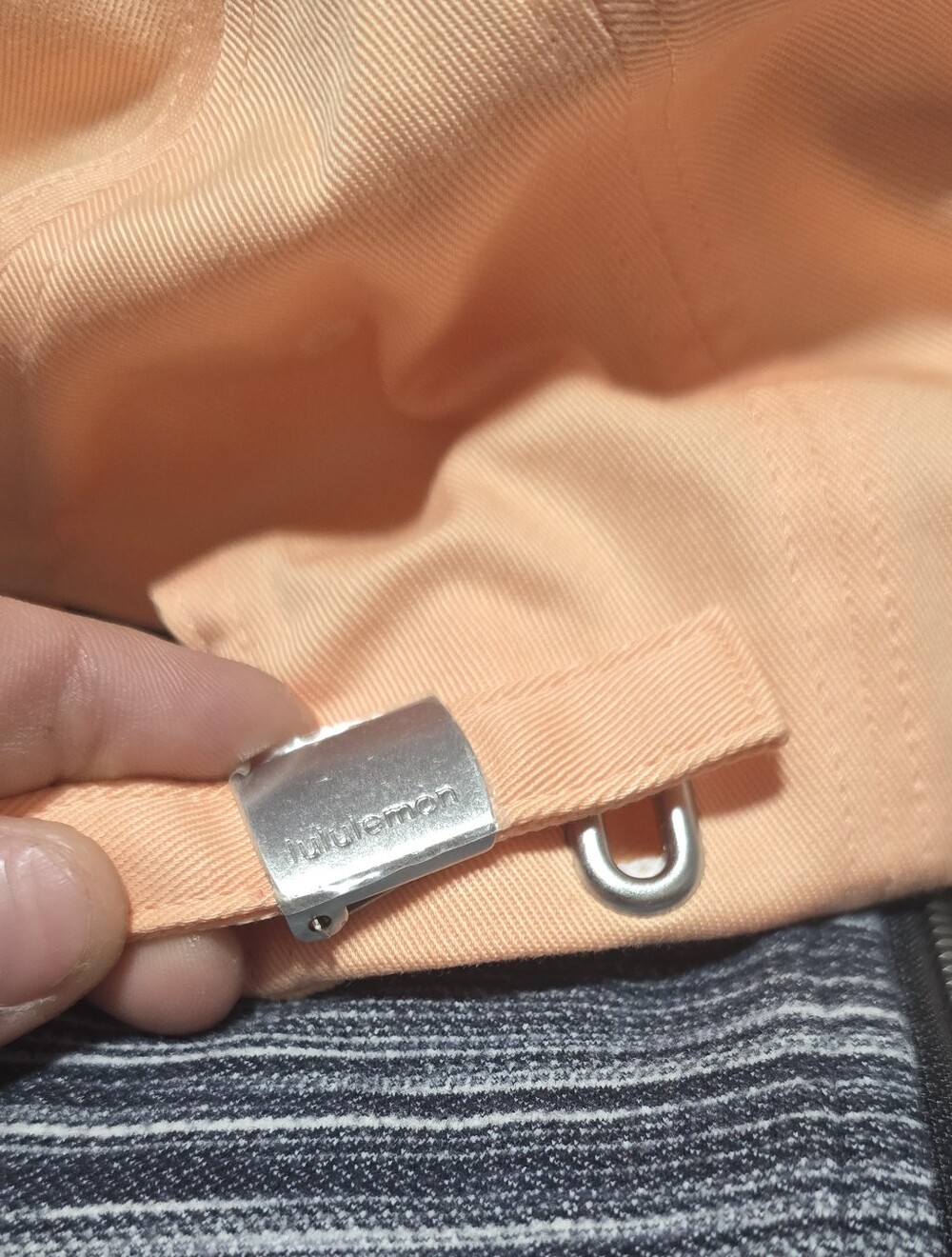 NWOT Lululemon Hat Size S/M - Picture 4 of 4